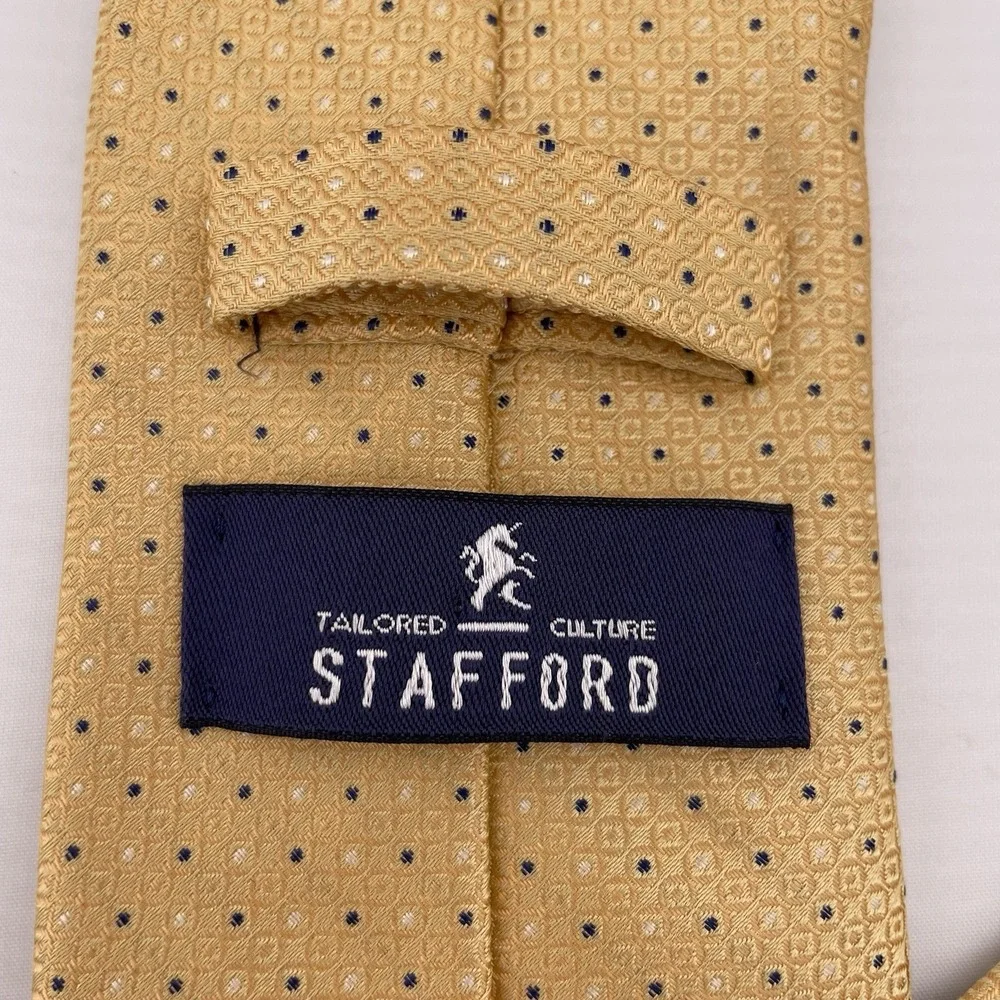 STAFFORD‎ Gold Silk Necktie Designer Geometric Pattern Business Career Interview